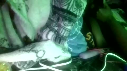 prettyma online show from April 12, 7:53 am