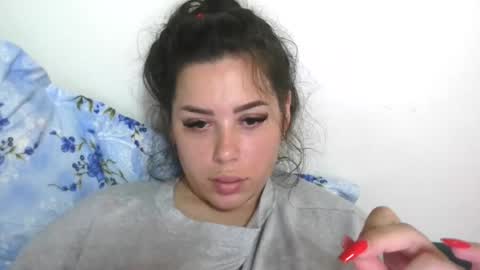 prettyjulliette online show from July 19, 8:22 pm