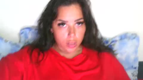 prettyjulliette online show from August 8, 7:25 pm