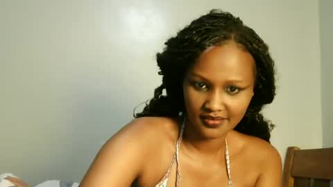 prettykeilaa online show from July 13, 3:40 pm