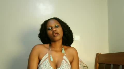 prettykeilaa online show from July 13, 9:20 pm