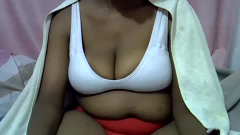 nana online show from July 5, 10:57 pm