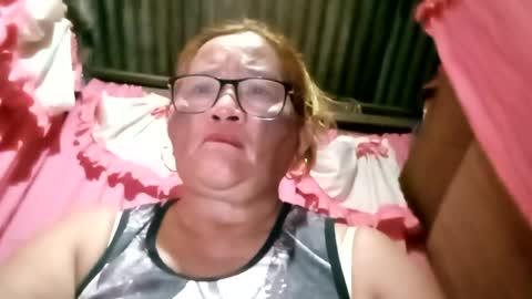prettyrose01 online show from July 30, 1:51 pm