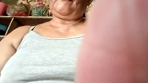 prettyrose01 online show from August 14, 11:08 pm