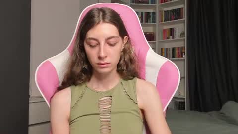 Sophie online show from August 1, 2:45 pm