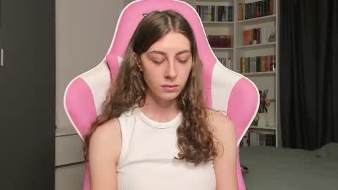 Sophie online show from August 4, 8:11 am
