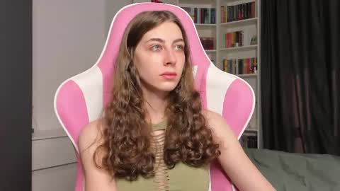 Sophie online show from August 7, 6:02 am