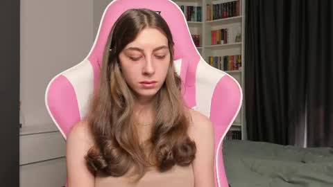 Sophie online show from August 9, 7:20 am