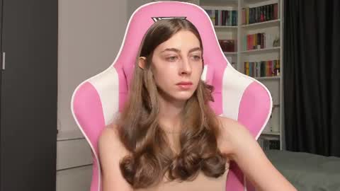 Sophie online show from August 9, 8:26 am
