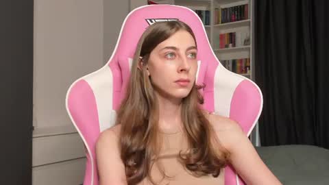 Sophie online show from August 10, 11:33 am