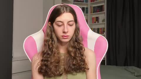 Sophie online show from August 14, 7:01 am