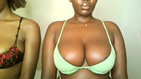 prettyvishy online show from July 27, 4:07 am