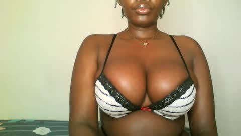 prettyvishy online show from August 11, 5:31 am
