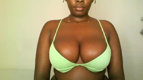 prettyvishy online show from August 13, 6:27 am