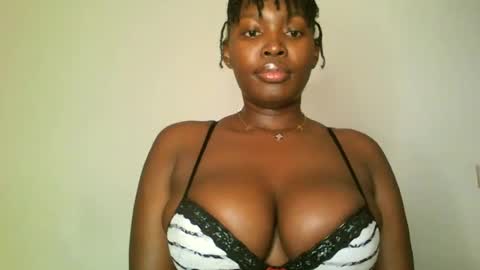 prettyvishy online show from August 14, 5:44 am