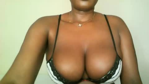 prettyvishy online show from August 14, 9:46 am