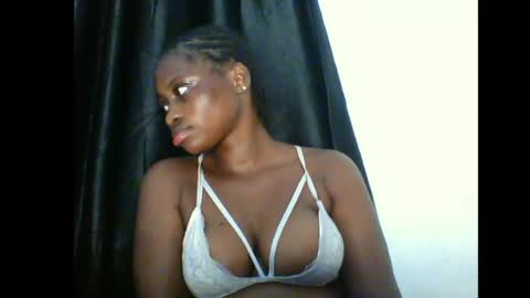 prettyxxpac online show from August 15, 1:42 am