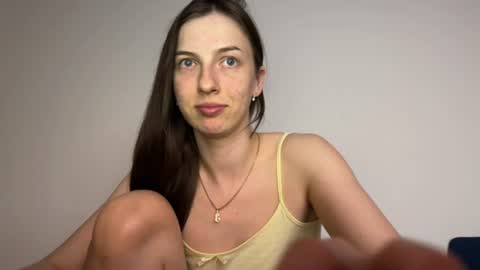 prettyyy_angel online show from August 10, 8:10 pm