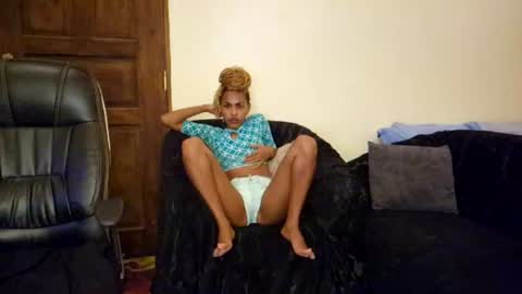 priceless_sexy online show from August 12, 7:11 am