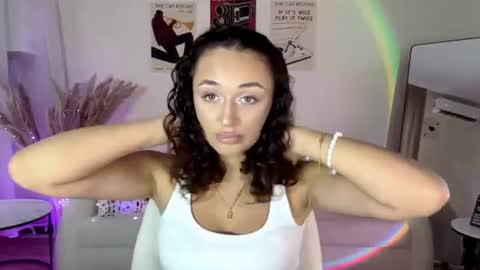 Sofi online show from August 6, 3:33 pm