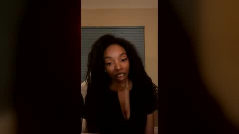 primrose22 online show from August 3, 2:51 am