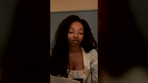 primrose22 online show from August 5, 4:21 am
