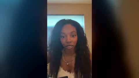 primrose22 online show from August 12, 12:13 am