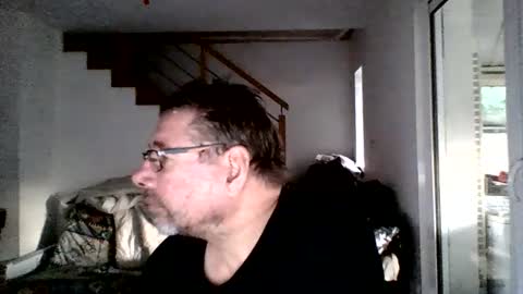 chris online show from August 2, 7:21 pm