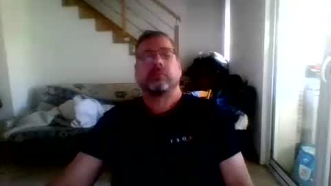 chris online show from August 7, 10:04 am