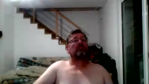 chris online show from August 11, 7:49 pm