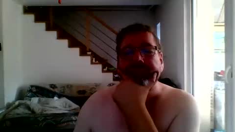 chris online show from August 13, 3:59 pm
