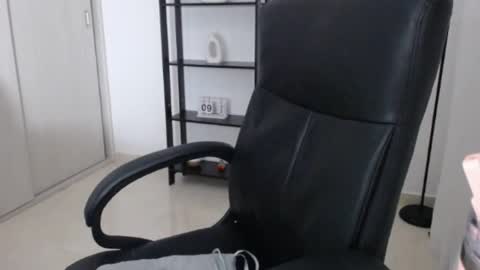 valery dollx online show from August 14, 5:44 am
