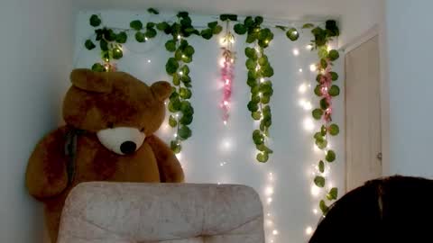 princess_280119 online show from March 14, 6:58 pm