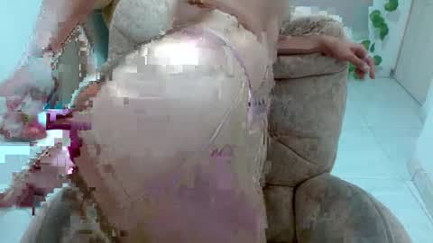 princess_280119 online show from April 6, 11:20 pm