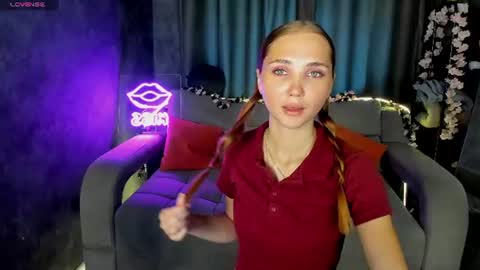 Lily online show from August 7, 1:16 am