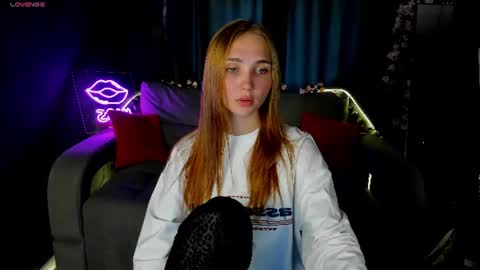 Lily online show from August 8, 1:16 am