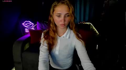Lily online show from August 8, 4:34 am