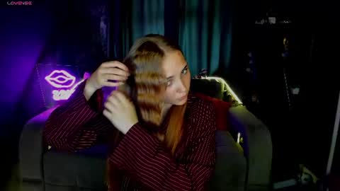 Lily online show from August 9, 2:12 am
