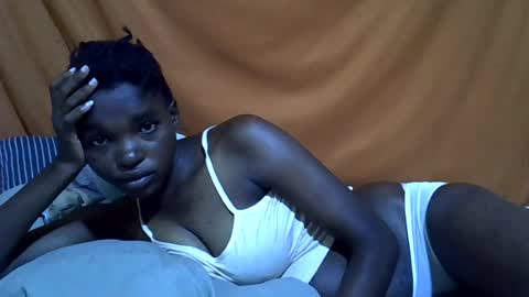 princess_scovia online show from August 13, 6:38 am