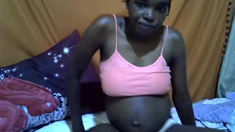 princess_scovia online show from August 15, 6:28 am