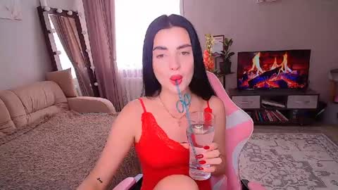 princessamira1 online show from August 1, 6:52 am