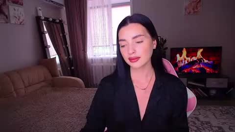 princessamira1 online show from August 3, 7:59 am