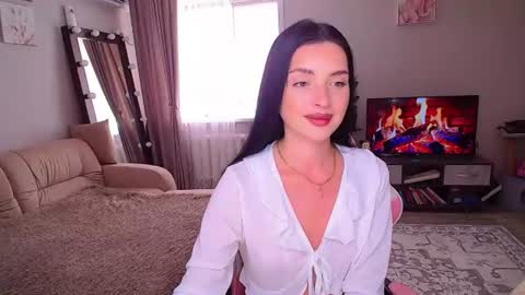 princessamira1 online show from August 13, 4:37 am