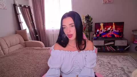 princessamira1 online show from August 15, 5:00 am