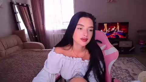 princessamira1 online show from August 15, 7:12 am