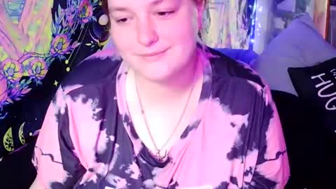 NOTYOURTYPICALBARBIE online show from April 25, 10:05 pm