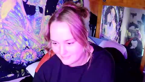 NOTYOURTYPICALBARBIE online show from May 8, 10:23 pm
