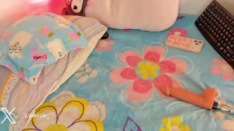 princessluna_14 online show from August 9, 1:39 am