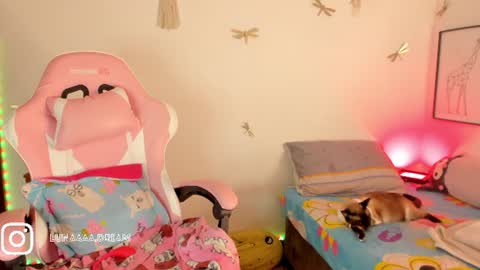 princessluna_14 online show from August 10, 8:54 pm