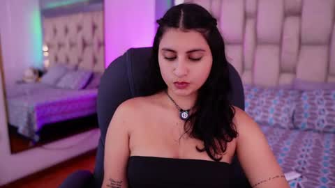 Lu online show from August 7, 1:16 am